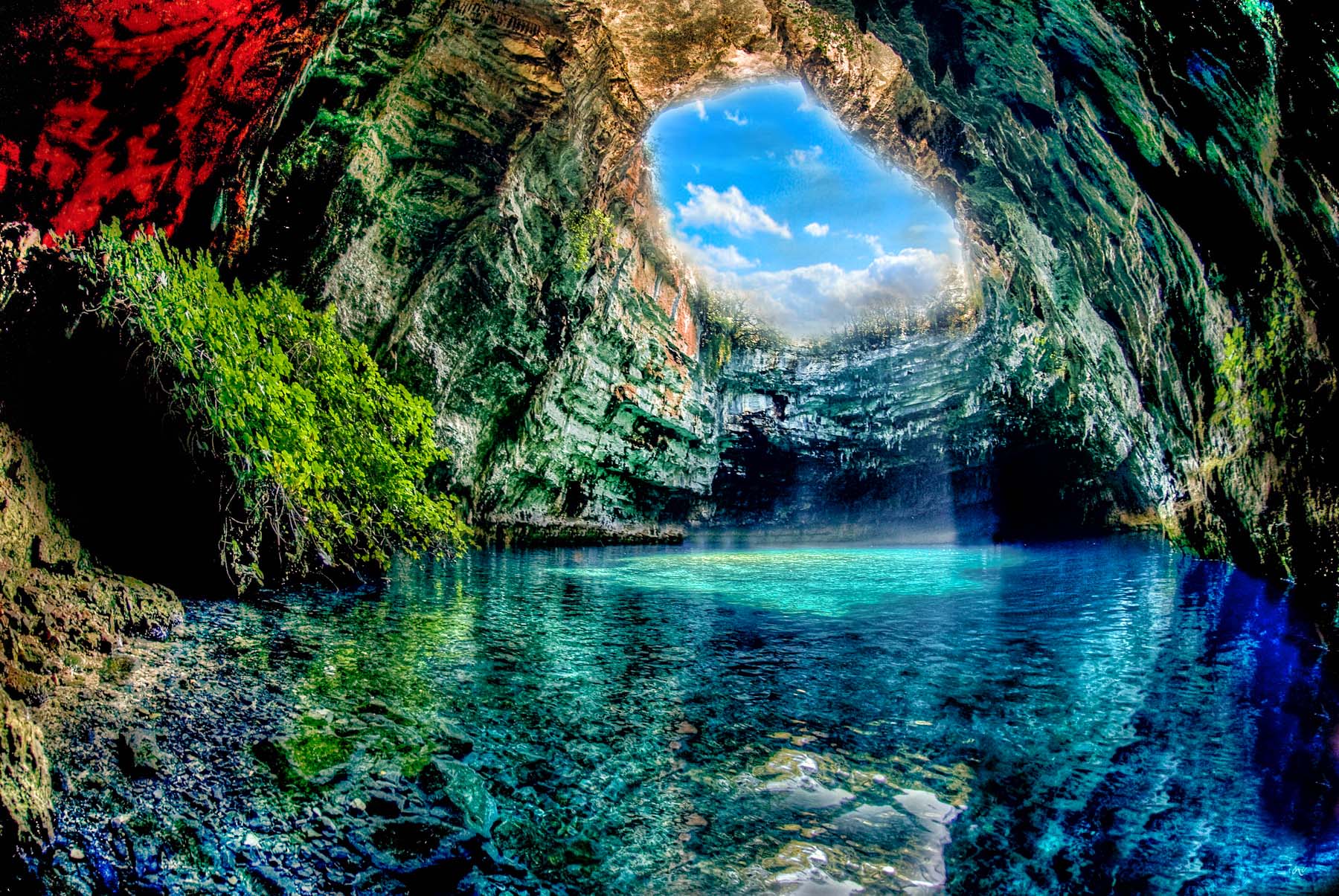 Красивые места на земном шаре. Озеро Мелиссани Греция. Озеро-пещера Мелиссани, Греция. Пещера Мелиссани, Кефалония. Остров Кефалония озеро.