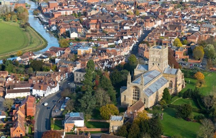 10 Beautiful Places to Visit in Gloucester