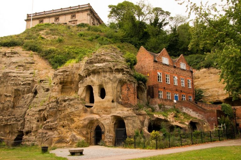 places to visit an hour from nottingham
