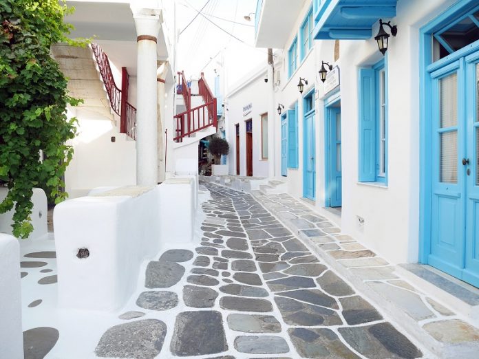 10 Most Beautiful Small Towns in Greece
