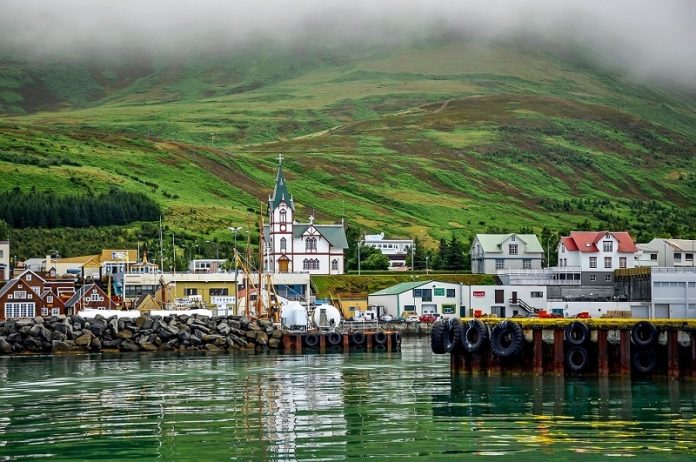 10 Most Beautiful Small Towns in Iceland