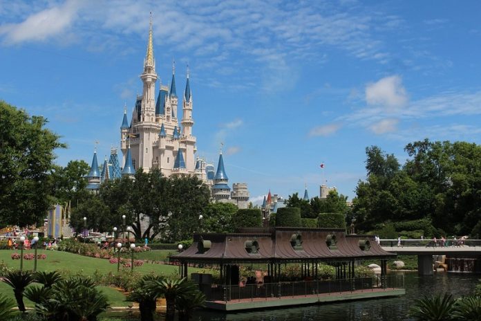 Tips on Traveling to Orlando With the Family