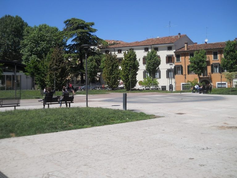 10 Most Beautiful Squares in Verona