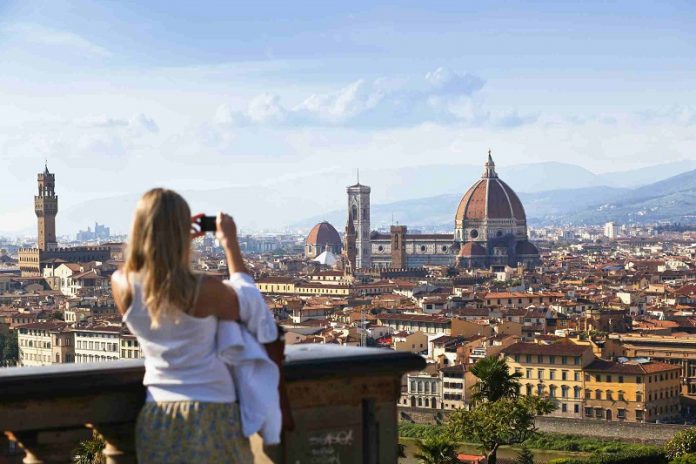 10 Most Beautiful Squares in Florence