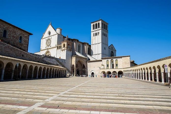 Perugia Squares and Palaces