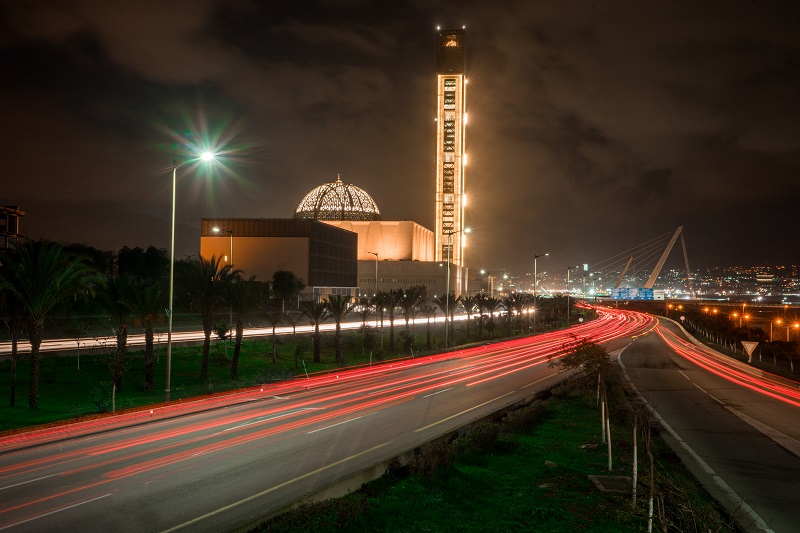 the-great-mosque-of-algeria-at-night