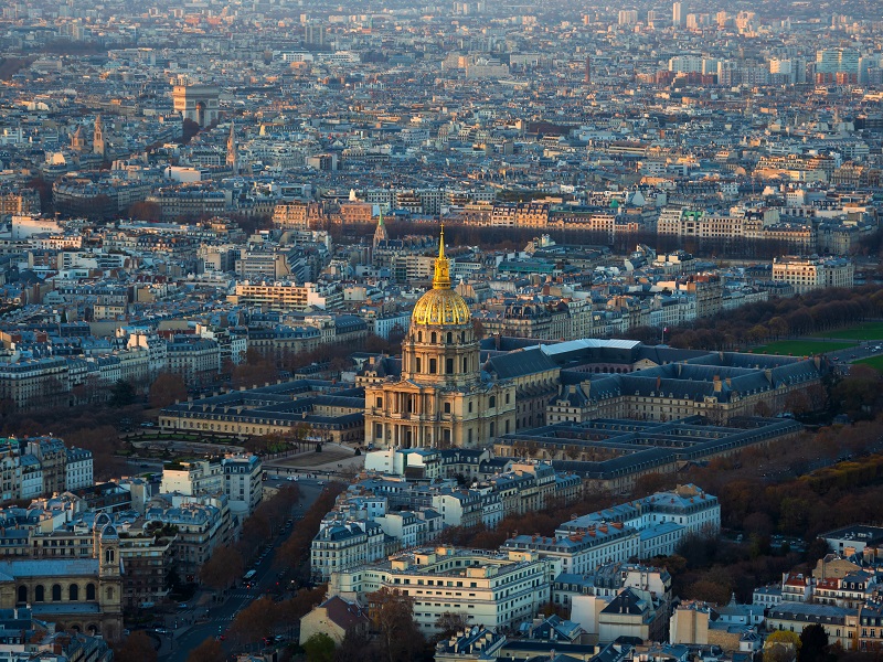 #2+1 Reasons to Visit Paris – The City of Lights